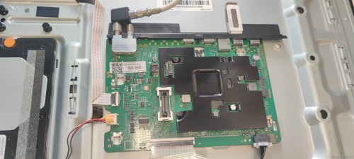 Подробнее о "Samsung UE43AU9070UXRU полный комплект дампов под UFPI и RT809H"